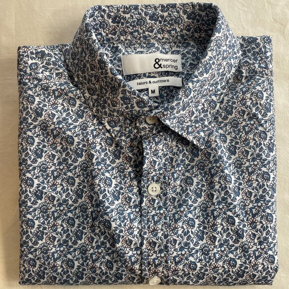 Mercer & Spring Other - Mercer & Spring Blue Floral Short Sleeve Button‑Up Shirt – Size M (Like New)